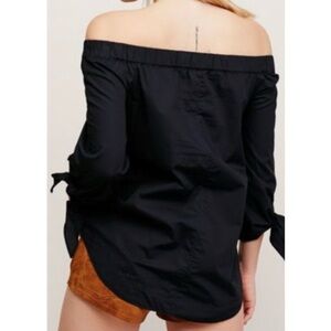 FREE PEOPLE Show Me Some Shoulder Blouse Black | L